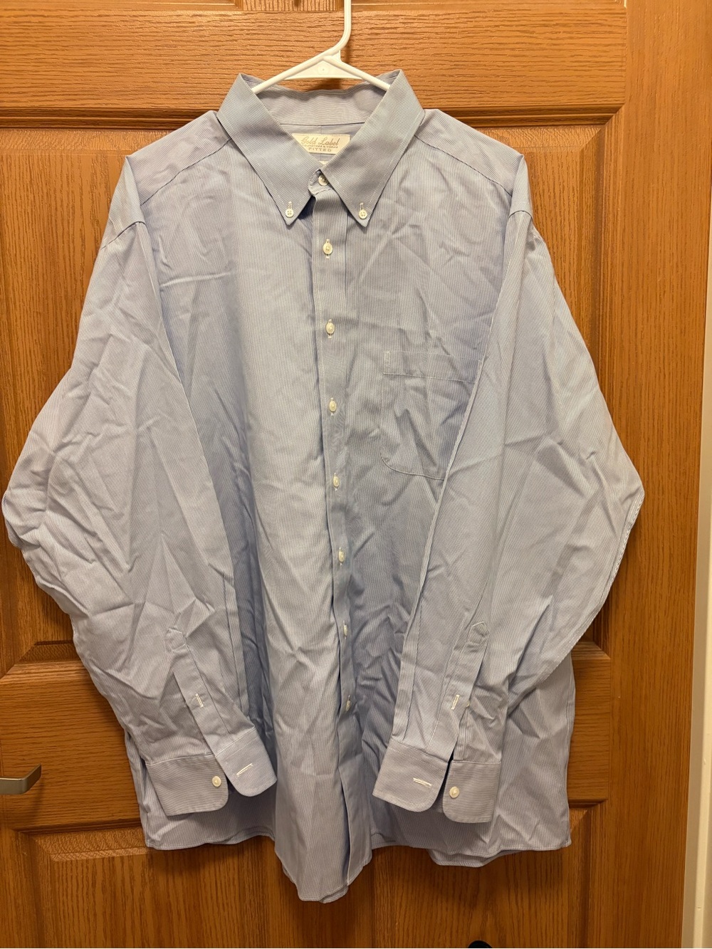 Roundtree & Yorke Light Blue Button-Down Dress Shirt